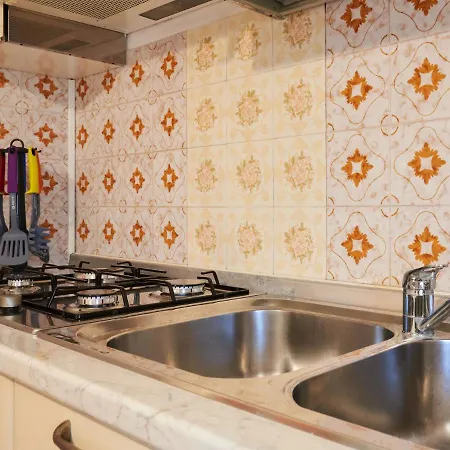 Locazione Turistica Casa Dei Gelsomini 아파트 *